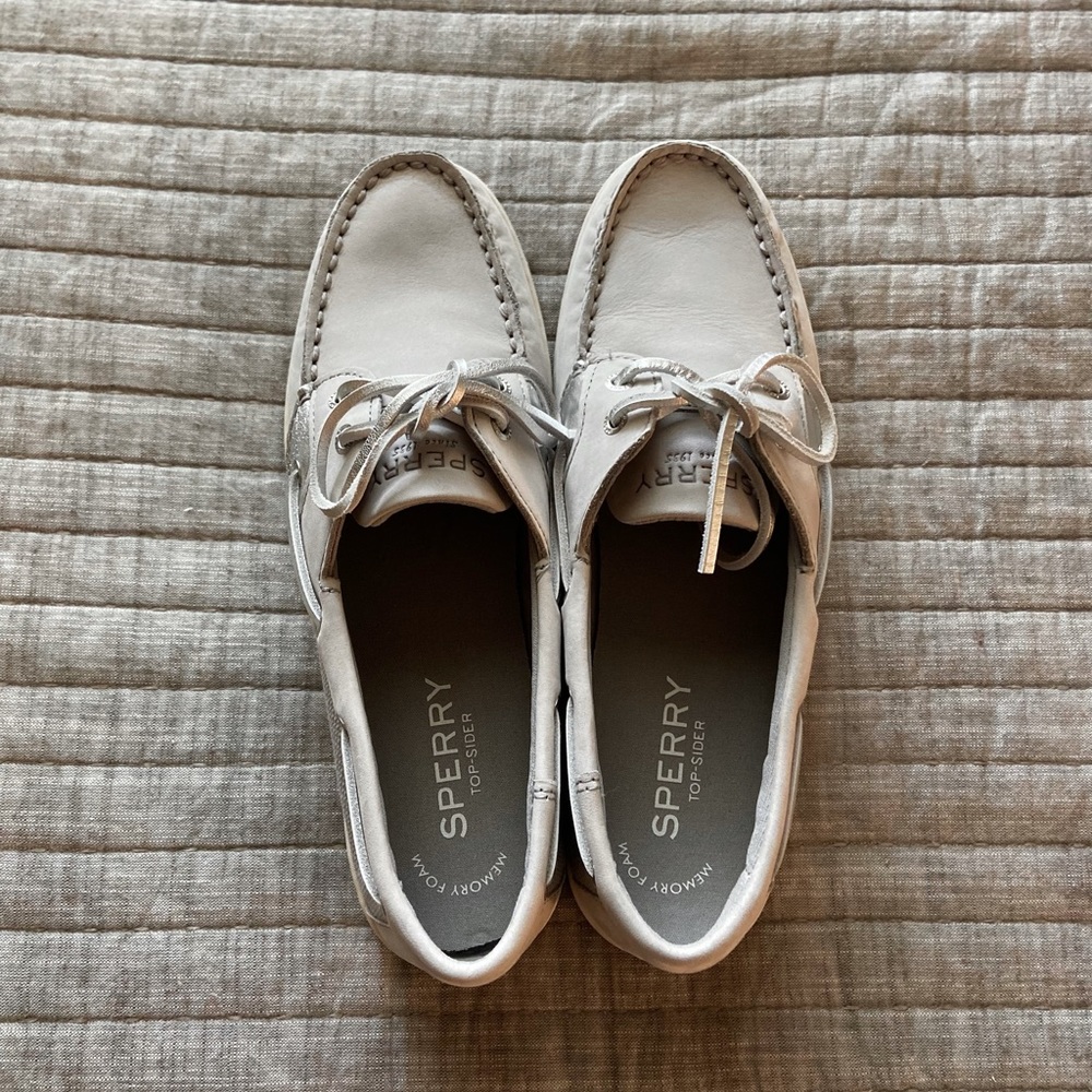sperry memory foam slip ons